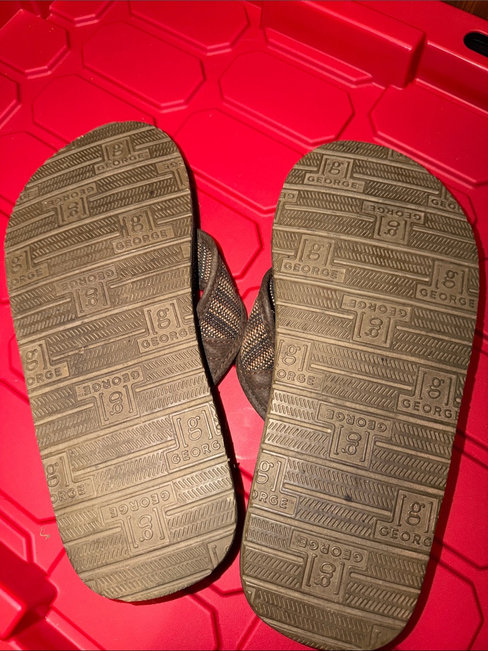George Brown Men’s Woven-Style Flip Flop Sandals - Picture 4 of 5